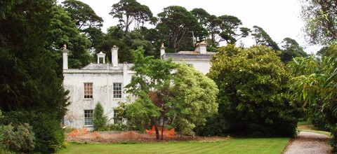 På besök i Miss Marples trädgård