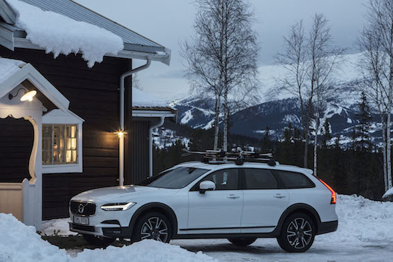 Volvo öppnar lodge i svenska fjällen