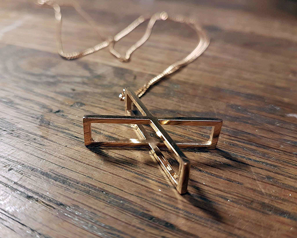 Hotellet At Six lanserar egen smyckeskollektion