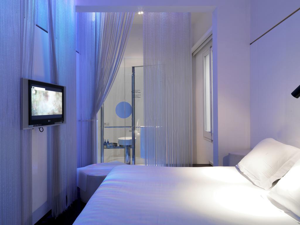 Chic & Basic Born Hotel Boutique