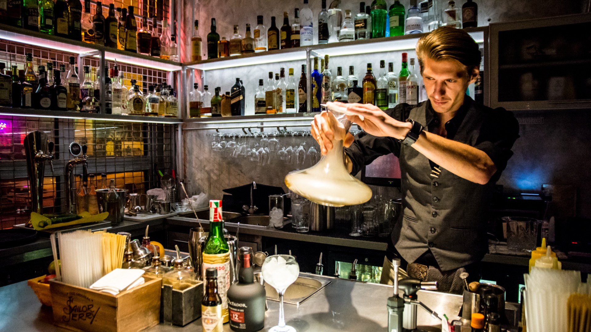 4 barer du måste besöka i Budapest