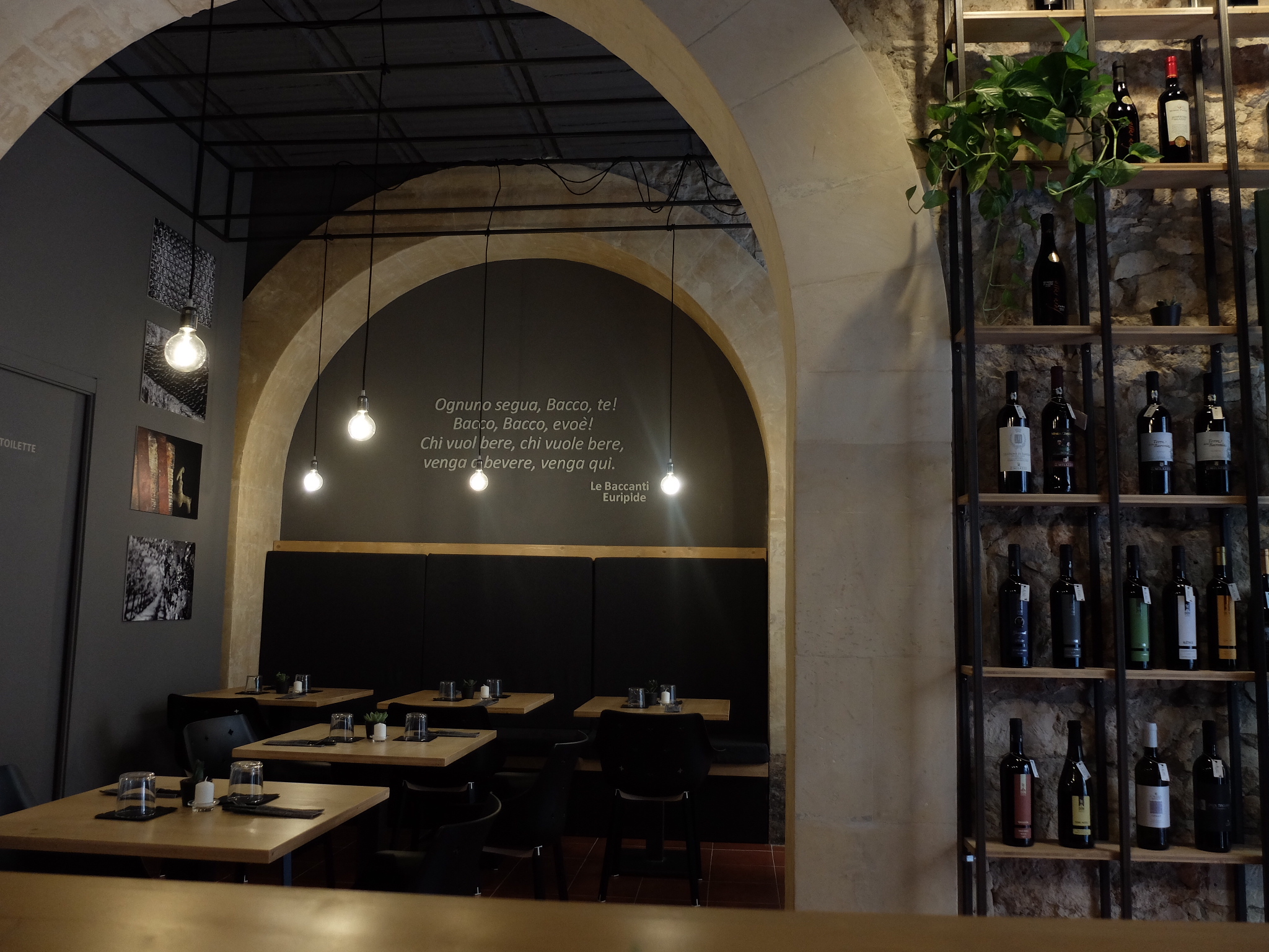 EVOÈ Wine Bar Shop, Syrakusa