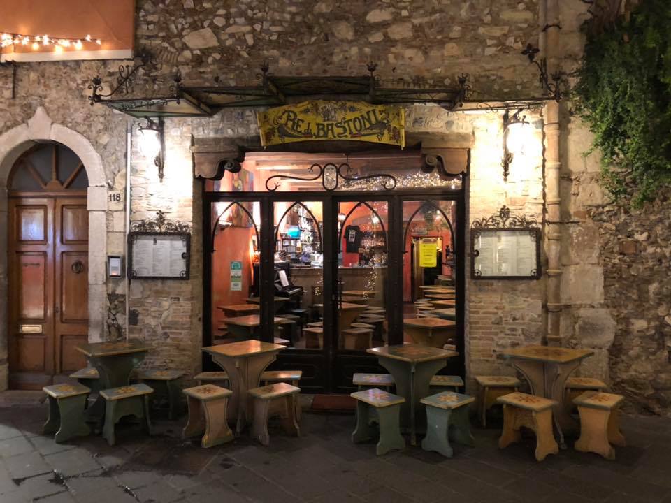 Re di Bastoni Pub, Taormina