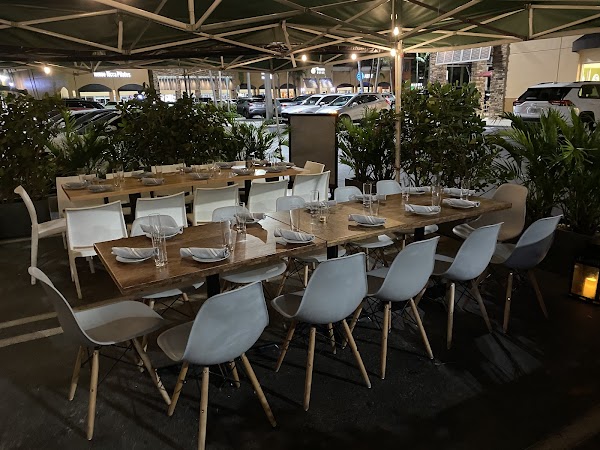 Reunion Kitchen Bar Lounge