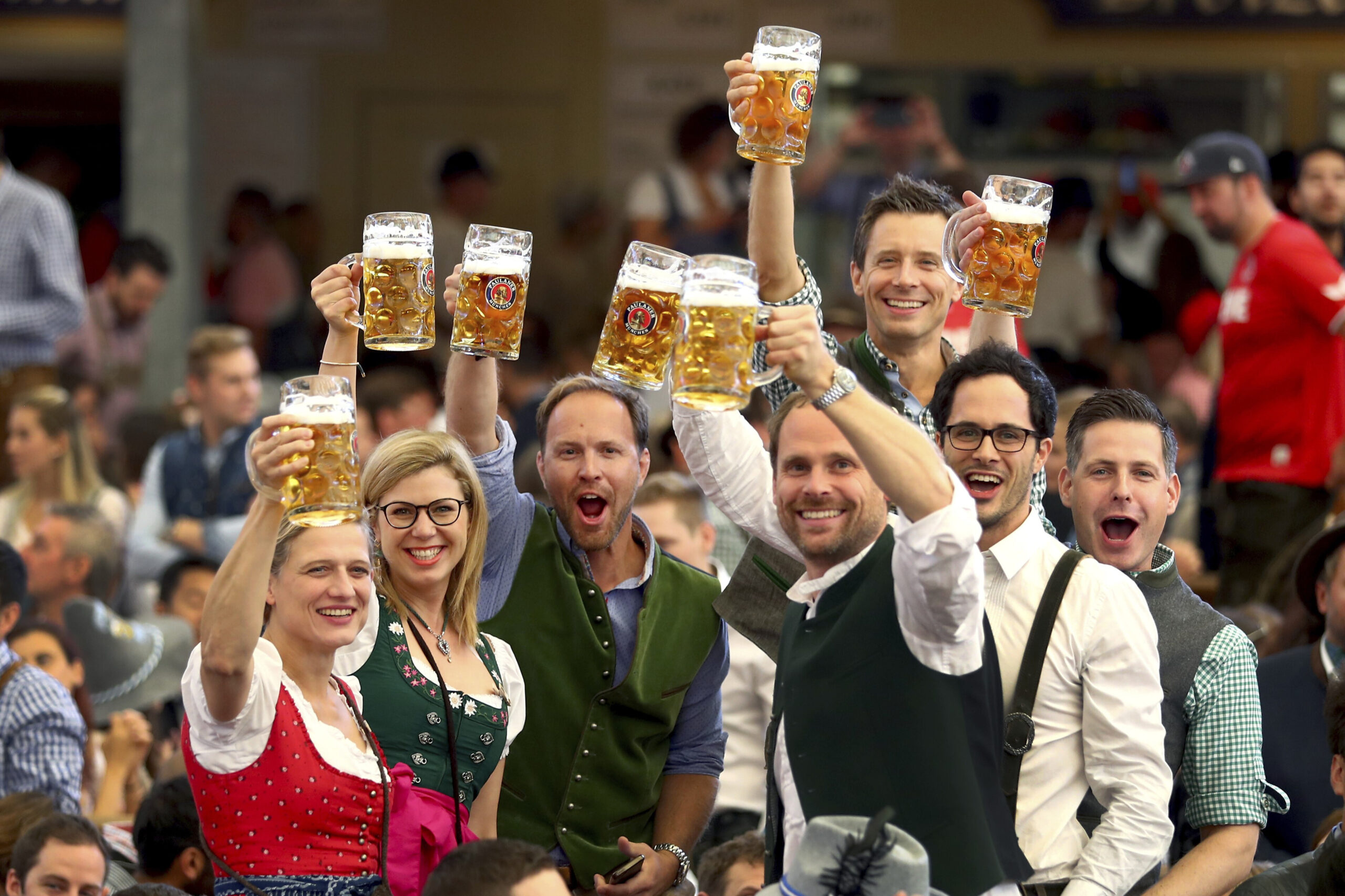 Oktoberfest i München: Färre öl i år – men fler borttappade prylar