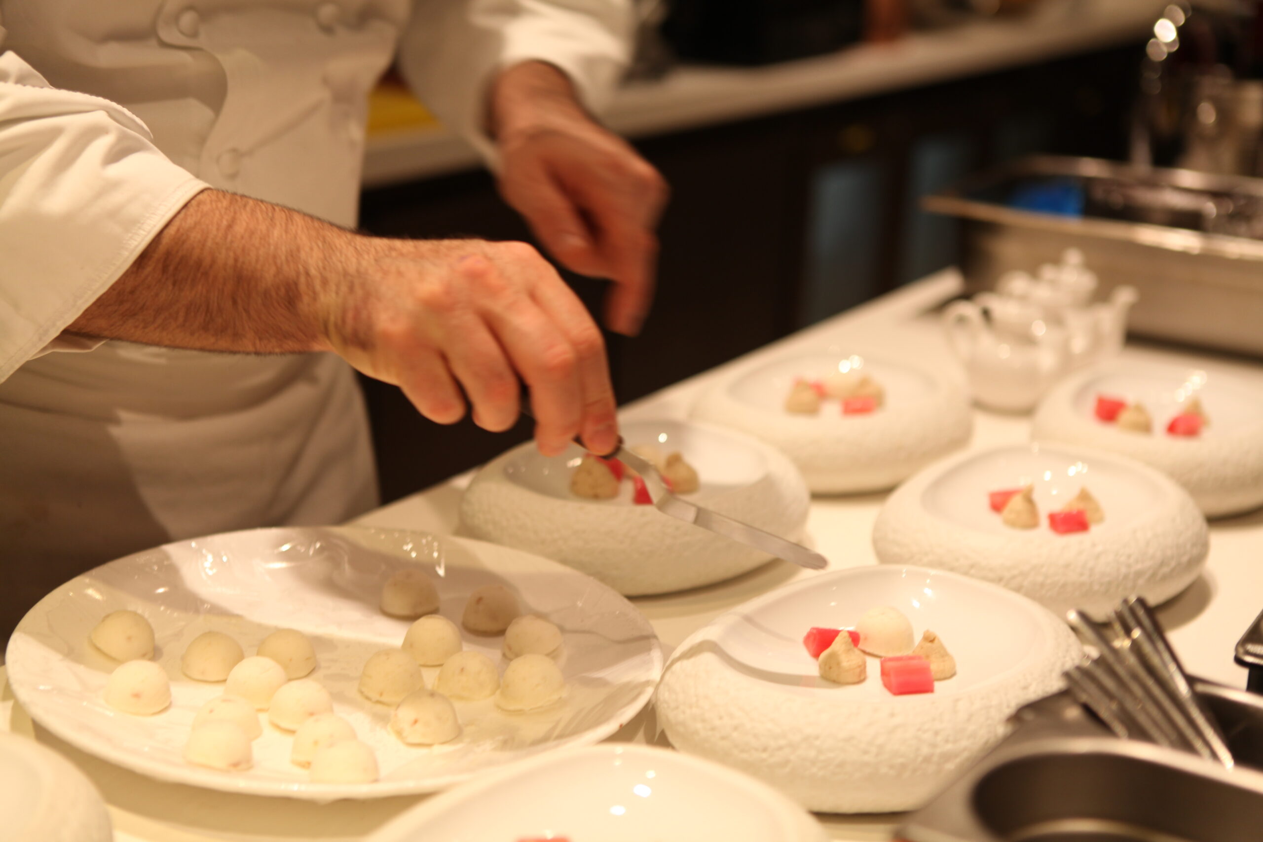 Hyllad kock polisanmäler Michelinguiden